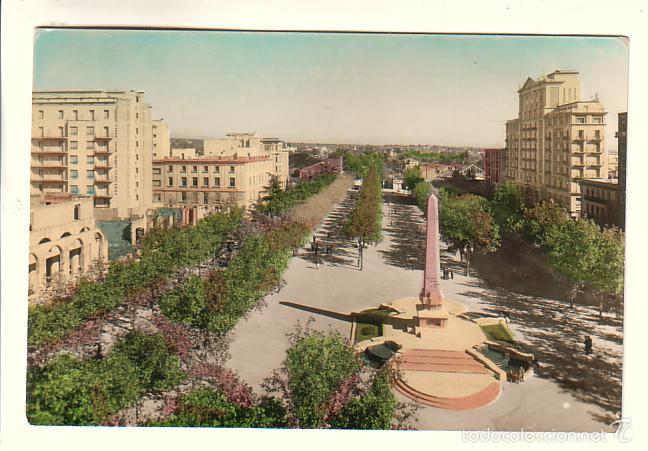 Cartoline: REUS (TARRAGONA).- AVENIDA DE LOS MARTIRES