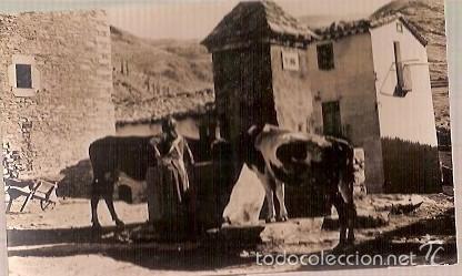 Cartes Postales: ANTIGUA POSTAL CASTELLAR D'EN HUG ANTIGUA FUENTE ESCRITA 1961