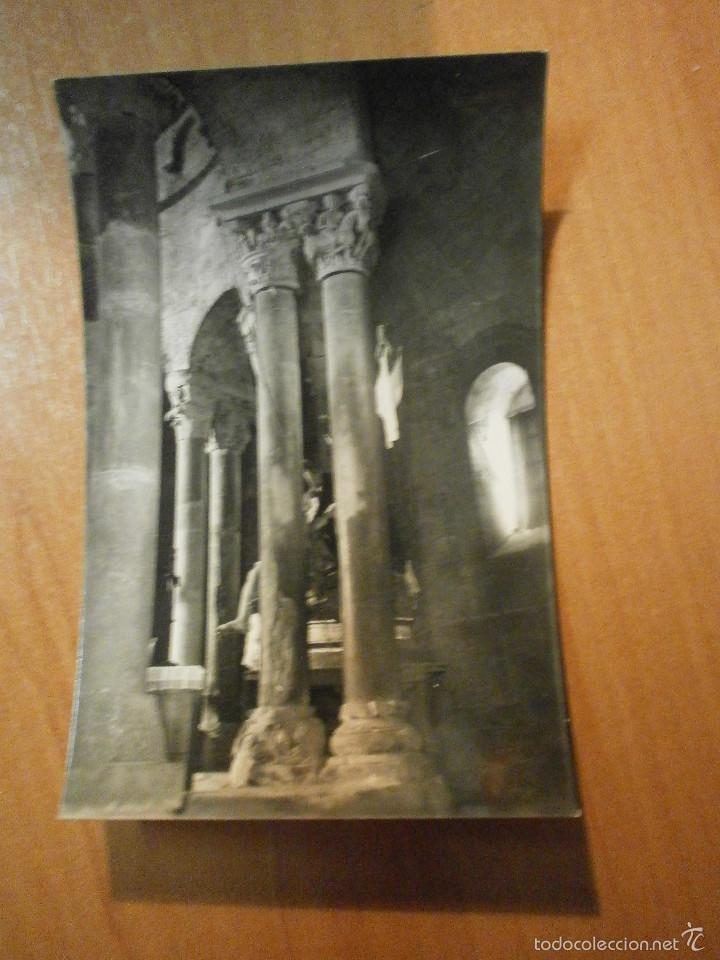 Postkarten: POSTAL BESALU VILLA CONDAL DETALLE DE LOS PILARES DE LA IGLESIA DE SAN PEDRO SIN CIRCULAR