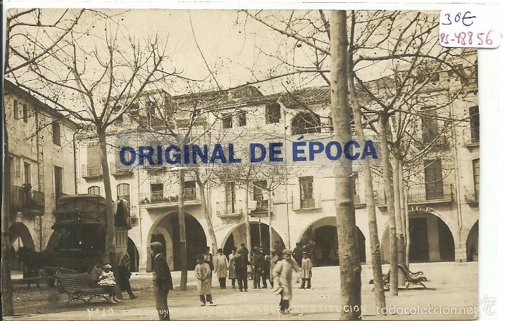 Postkarten: (PS-48856)POSTAL FOTOGRAFICA DE BA&Ntilde;OLAS-PLAZA CONSTITUCION.DILIGENCIA