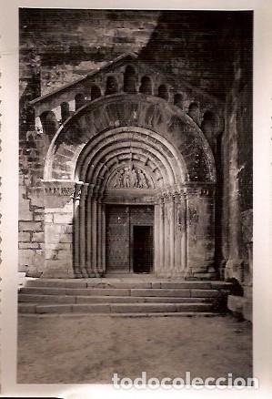 Cartes Postales: ANTIGUA POSTAL VALLBONA DE LAS MONJAS PORTADA ROMANICA DE LA IGLESIA LABORATIROS CALAFELL