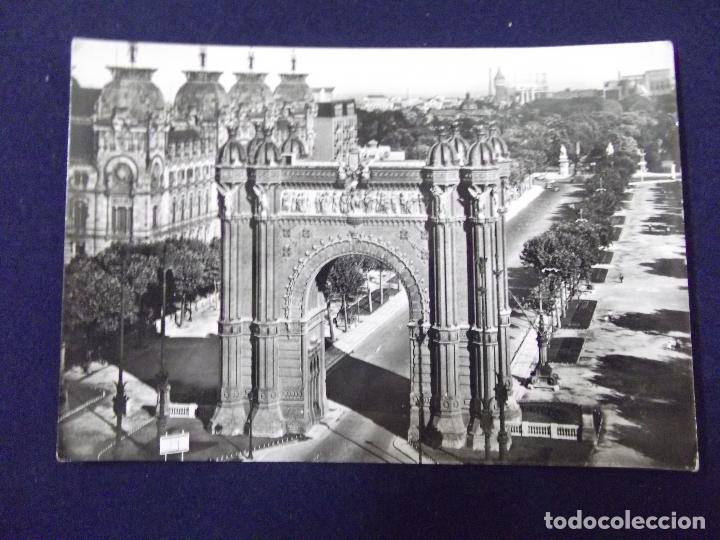 Postkarten: BARCELONA-V3-NO ESCRITA-N&ordm;1045-ARCO DEL TRIUNFO Y SALON VICTOR PRADERA-DL B 505-II-A.ZERKOWITZ