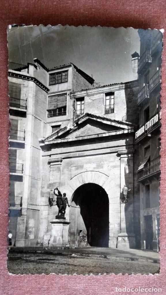 Postales: ANTIGUA POSTAL, LERIDA - ARCO DEL PUENTE, A&Ntilde;O 1958