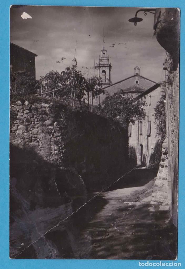 Postales: CELR&Agrave;. RINC&Oacute;N T&Iacute;PICO Y CAMPANARIO. FOTO S. MART&Iacute;. CIRCULADA EN 1957
