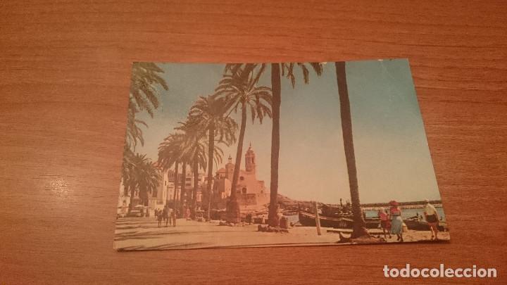 Postales: POSTAL SITGES PASEO RIBERA Y PUNTA SIN CIRCULAR - Foto 1