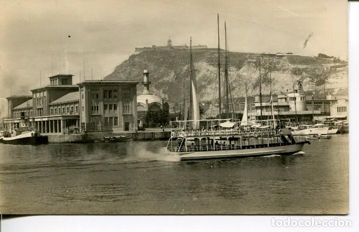 Postales: BARCELONA-ESTACI&Oacute;N MAR&Iacute;TIMA-GOLONDRINAS--FOTOGR&Aacute;FICA-- 1958