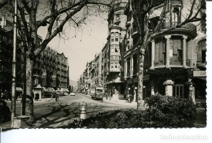 Postales: BARCELONA-FOTOGR&Aacute;FICA-CALLE MAYOR DE GRACIA-CASA FUSTER-TRANV&Iacute;A- RARA