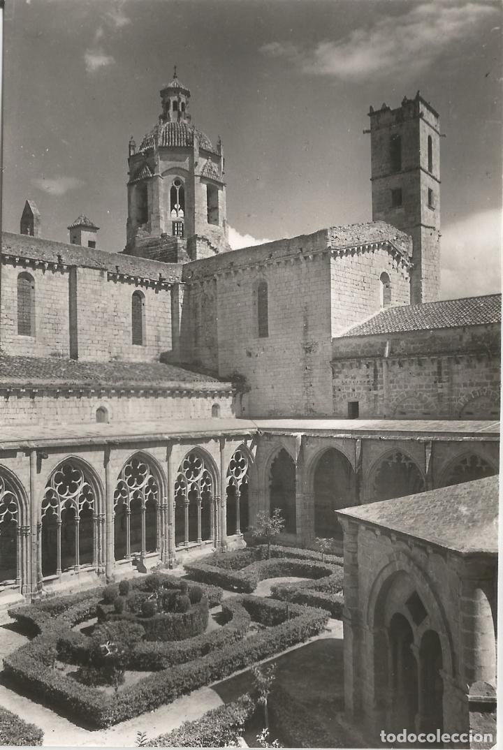 Postales: FOTO / POSTAL SANTES CREUS, MONASTERIO, CLAUSTRO Y TORRES - FOTO RAYMOND N&ordm; 14 - S/C