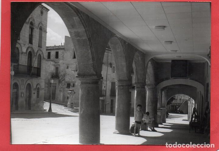 Postales: bellpuig. pla&ccedil;a del homenatge. eudal - Foto 1