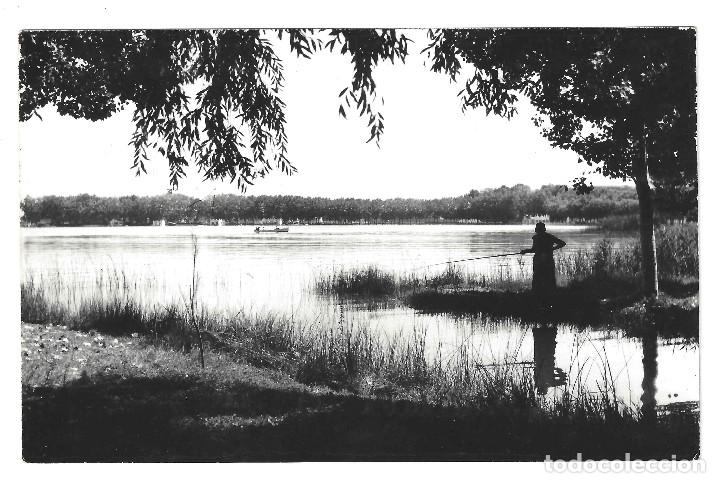 Postales: POSTAL FOTOGR&Aacute;FICA- BANYOLES.- 16 (EL GIRON&Eacute;S), EL LAGO. ARCHIVO CUYAS- GERONA- SIN CIRCULAR