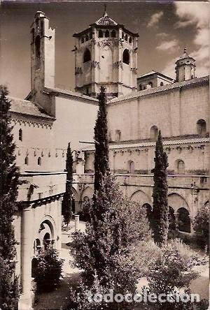 Postales: ANTIGUA POSTAL REAL MONASTERIO DE POBLET EL CIMBORIO DESDE EL JARDIN DEL CLAUSTRO ESCRITA