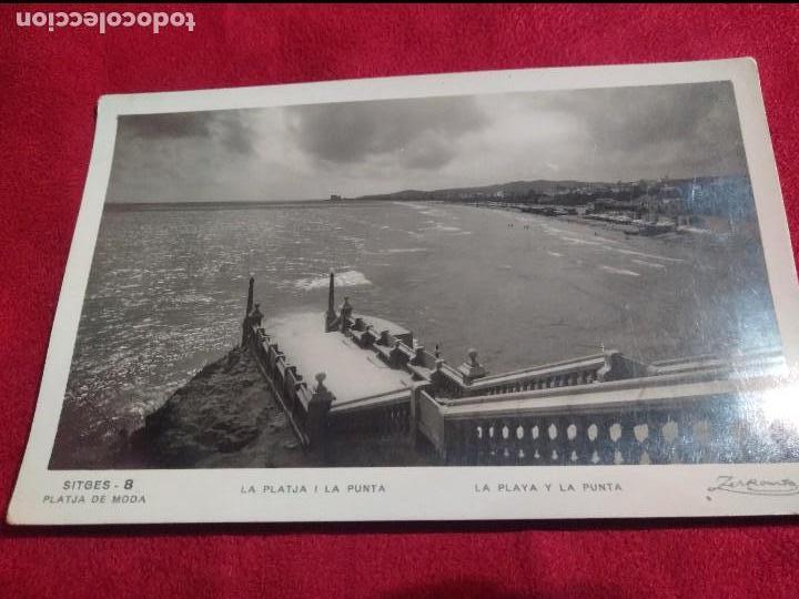 Postales: POSTAL SITGES PLATJA DE MODA LA LA PLAYA Y LA PUNTA - Foto 1