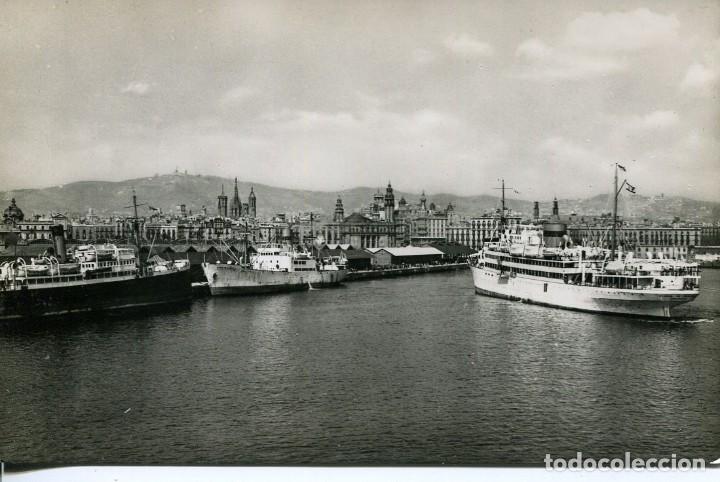 Postales: BARCELONA-DETALLE DEL PUERTO-VAPOR ENTRANDO- SOBERANAS-