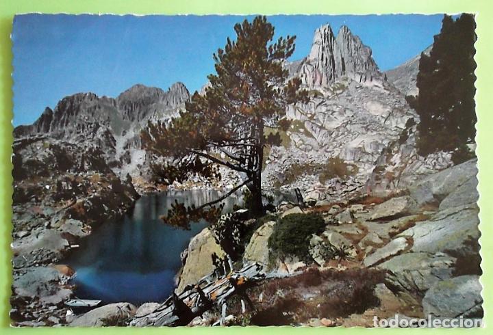 Postales: Valle de Espot. 5028 Lago y Agulles d'A'mitjes. Garc&iacute;a Garrabella. Usada. Color