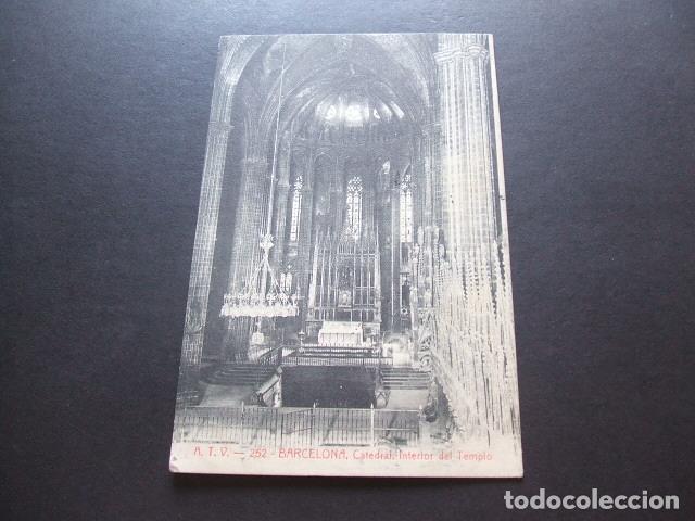 Postales: BARCELONA CATEDRAL INTERIOR DEL TEMPLO - Foto 1