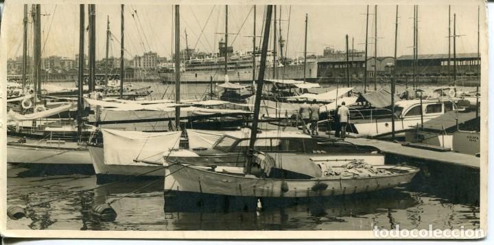 Postales: BARCELONA-VISTA DEL PUERTO -LONJA DE PESCADO-FOTOGR&Aacute;FICA 16 X 8- A&Ntilde;OS 50