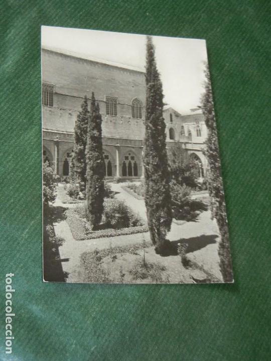 Postales: MONASTERIO DE POBLET -CLAUSTRO Y PALACIO DEL REY MARTIN - CLISE PLASENCIA PO 1958