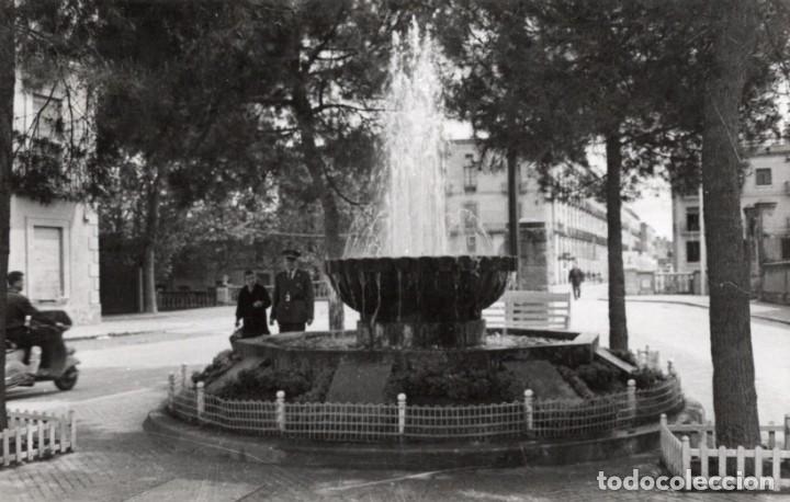 Postales: la bisbal. surtidor. riera - Foto 1