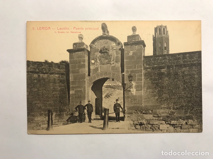 Postales: LERIDA. Postal ANIMADA No.5, Castillo. Puerta Principal. Edita: foto L. Roisin (h.1930?)