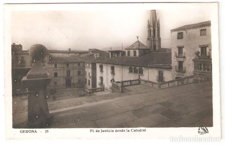 Postales: GERONA- 23. Palau de Justicia desde la Catedral. Fot. Oriol.. - Vell i Bell