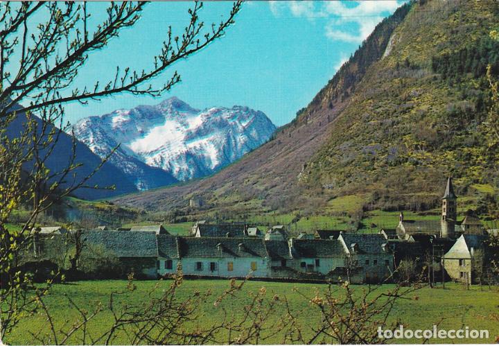 Postales: vall d&acute;aran, al fons el montarto, lerida