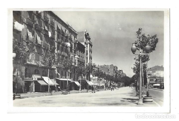 Postales: L&Eacute;RIDA.- N&ordm; 10, AVENIDA DE JOS&Eacute; ANTONIO. EDICIONES GARC&Iacute;A GARRABELLA. ANIMADA- SIN CIRCULAR