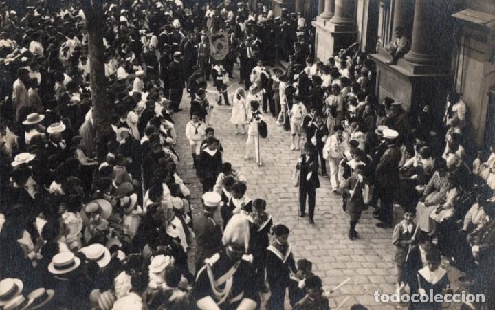 Postales: barcelona. procesi&oacute;n - Foto 1