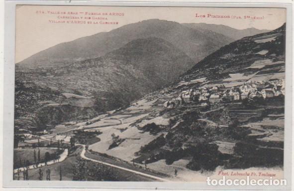 Postales: Los Pirineos 1&ordf; serie. 374 Valle de Aran. Pueblo de Arros. Carretera y Rio Garona.