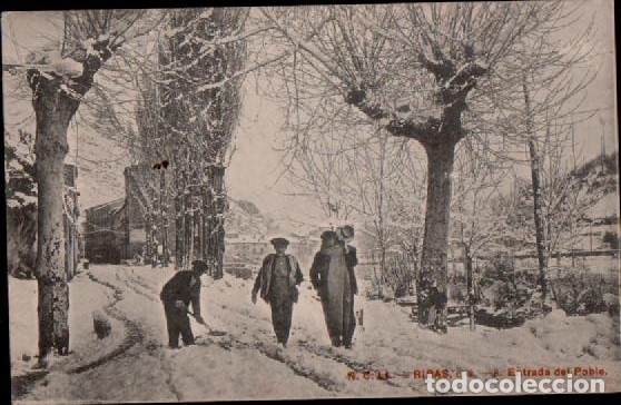 Postales: S0011- 34 Postal N.C.LL. de RIBAS. c2 - 8 ENTRADA DEL POBLE.