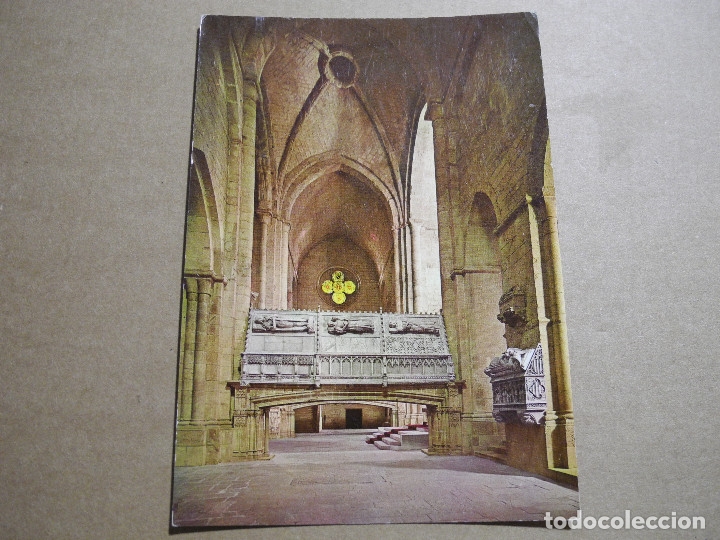 Postales: Real Monasterio de Poblet. n. 45 Iglesia Crucero y Tumbas Reales. Ed. ro Nueva