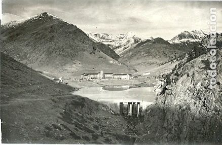 Cartoline: ANTIGUA POSTAL 19 NURIA EL SANTUARIO Y PRESA EDICIONES SICILIA ESCRITA