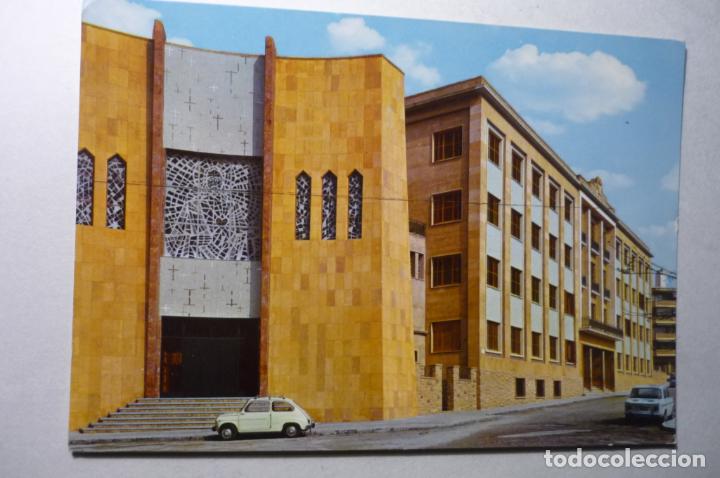 Postales: postal tarragona-fachada principal iglesia colegio sgdo.corazon-coche seat