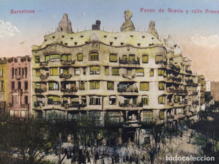 Postales: BARCELONA-PASSEIG DE GRACIA I CARRER PROVEN&Ccedil;A-LA PEDRERA (GAUDI)-POSTAL ANTIGUA-(66.083)