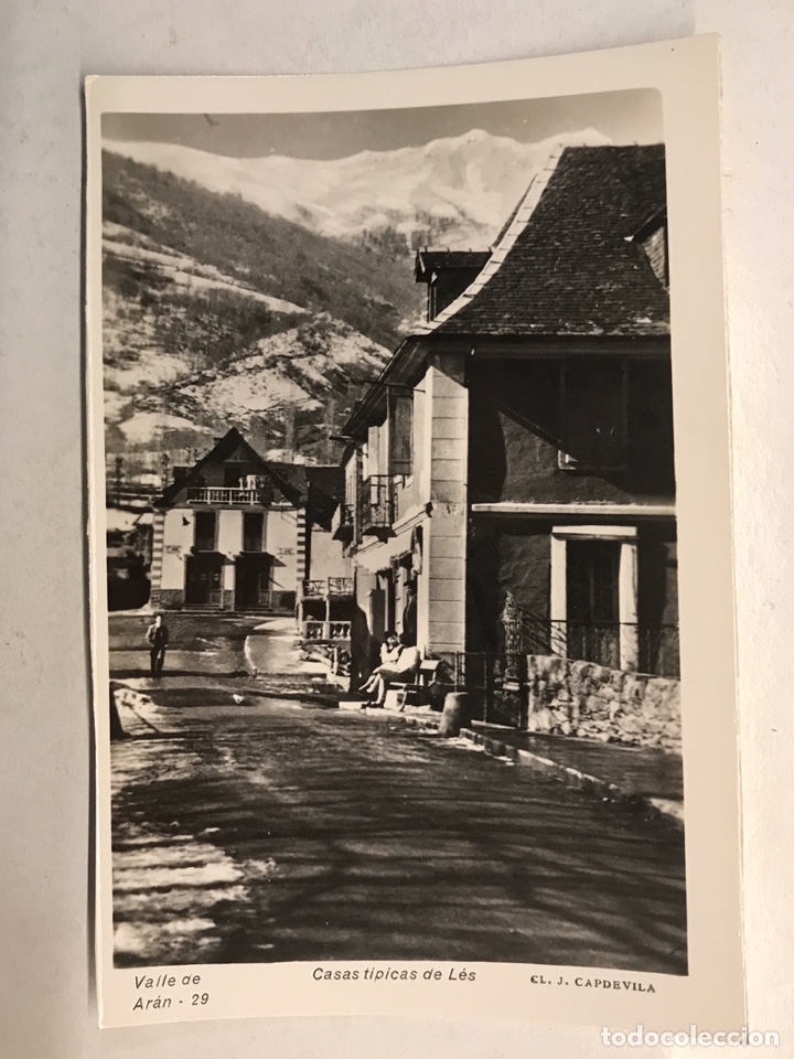 Postales: VALLE DE ARAN (Lerida) Postal No.29, Casas T&iacute;picas de LES. Edita: Juan Capdevila (h.1960?)