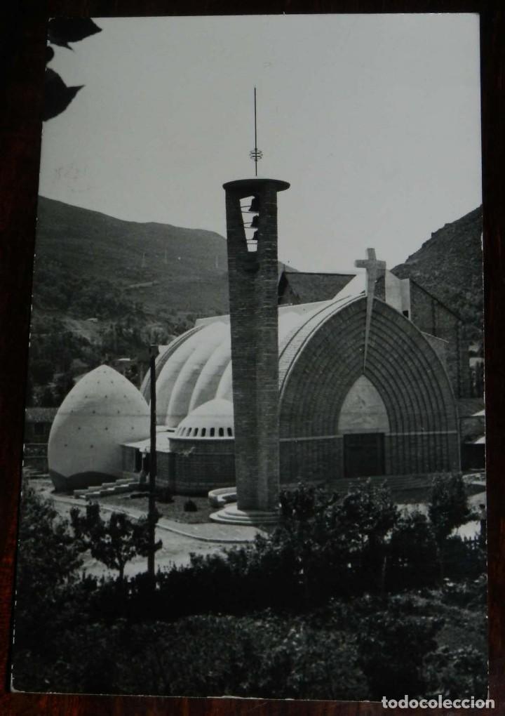 Postales: FOTO POSTAL DE PONT DE SUERT, IGLESIA NUEVA, NO CIRCULADA, ED. TINACOR.