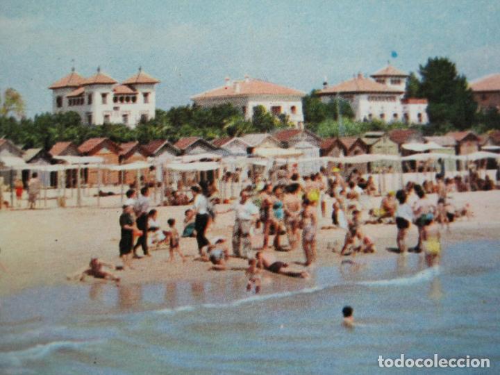Postales: SALOU-UN ASPECTO DE LA PLAYA-FOTO COLOR RAYMOND-3-POSTAL ANTIGUA-(70.265)