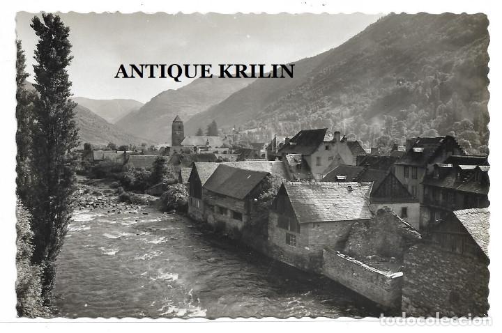 Postales: VALLE DE ARAN N&ordm; 340 RIO GARONA Y VISTA PARCIAL DE L&Eacute;S .- EDI. OFICINA TURISMO