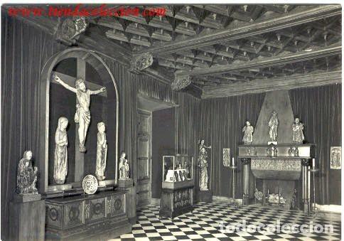 Postales: Palacio Perelada.- Sala tallas.