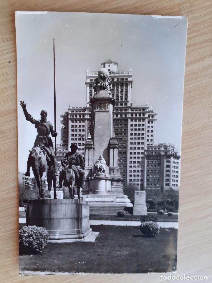 Postales: TARJETA POSTAL - MADRID 61 - MONUMENTO A CERVANTES Y EDIFICIO ESPA&Ntilde;A - ED. DOMINGUEZ - Foto 1