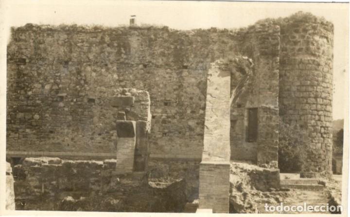 Cartes Postales: POSTAL FOTOGRAFICA DE CASTELLFULLIT DE RIUBREG&Oacute;S - CASTILLO - SIN CIRCULAR.