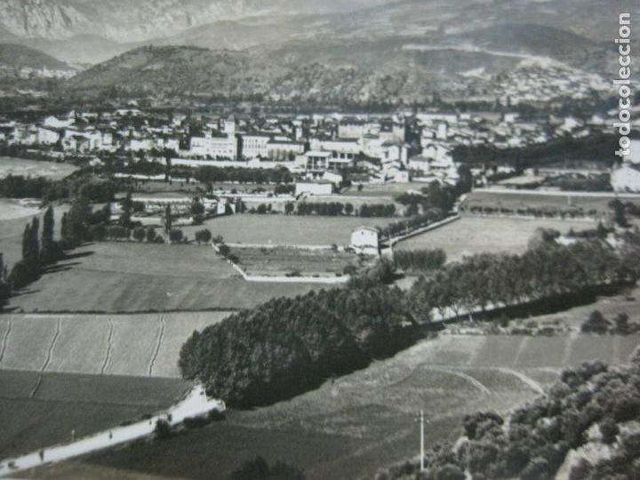 Postales: SEO DE URGEL-VISTA PANORAMICA Y RIO SEGRE-LA MARAVILLA-FOTOGRAFICA-POSTAL ANTIGUA-(73.868)