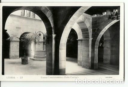 Postais: ANTIGUA POSTAL 22 LERIDA CASAS CONSISTORIALES PATIO CENTRAL GUILERA 1936