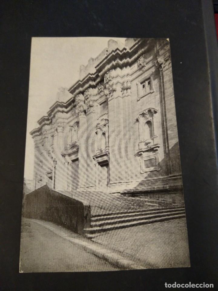 Postcards: Tortosa. Fachada de la Catedral Cartela pegada en el reverso. Sin circular.