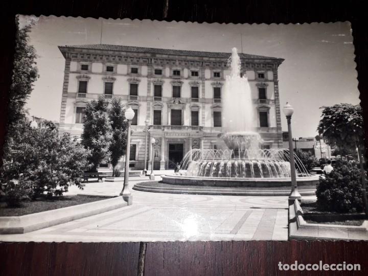 Postales: N&ordm; 40807 POSTAL LERIDA EDIFICIO GOBIERNO CIVIL FUENTE LUMINOSA