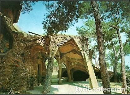 Postales: POSTAL A COLOR GAUDI SANTA COLOMA DE CERVELLO CRIPTA DE LA COLONIA GUELL ESCALINATA EXTERIOR