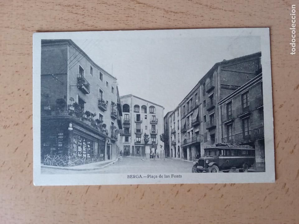Postales: Berga. Pla&ccedil;a de les Fonts. - Foto 1