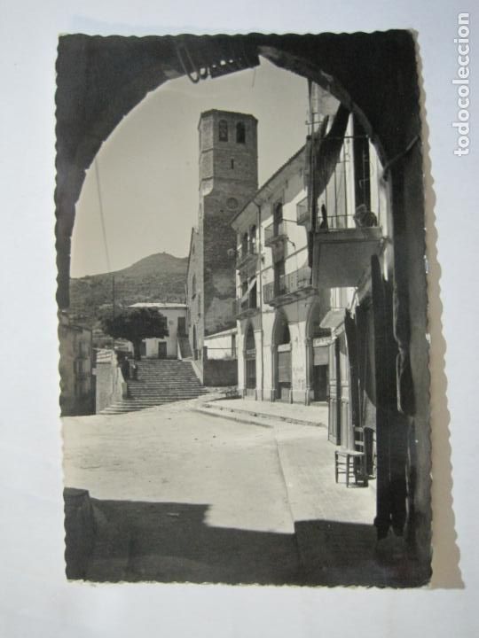 Postales: PALLARS-SORT-IGLESIA PARROQUIAL Y PLAZA MAYOR-POSTAL ANTIGUA-(77.135)