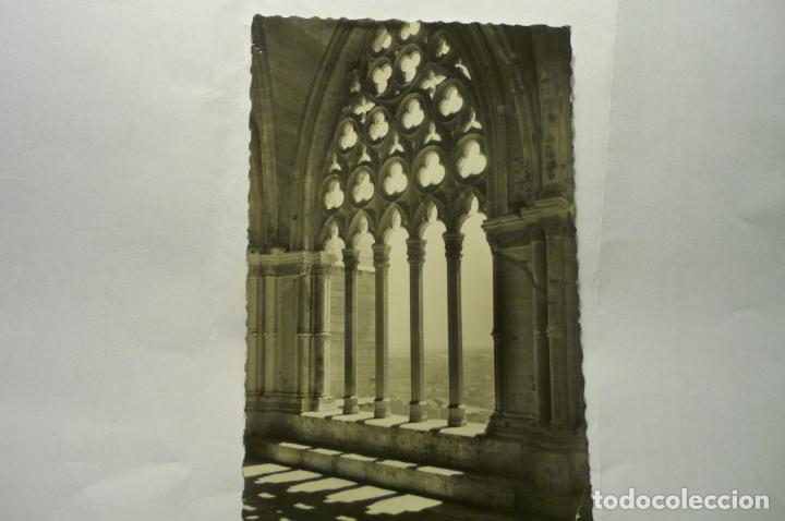 Postales: POSTAL LERIDA.-SEO ANTIGUA CATEDRAL VENTANAL. ESCRITA CM