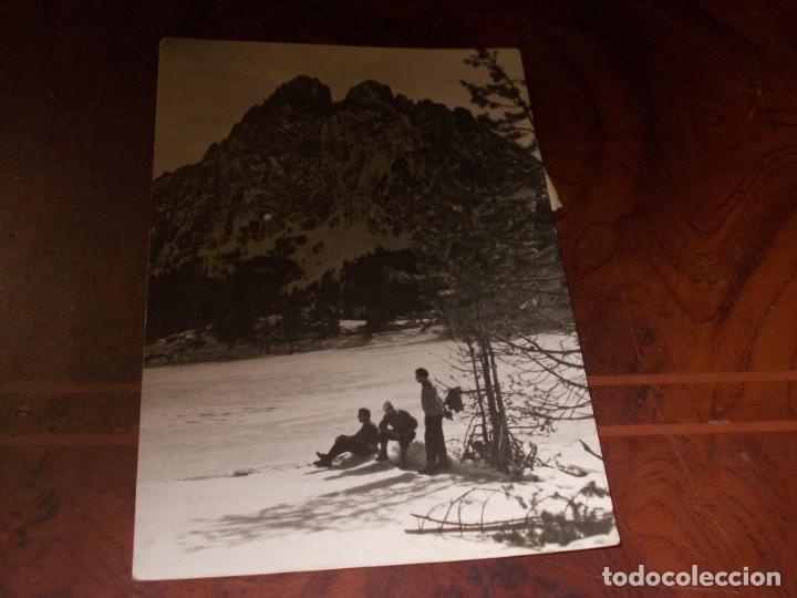 Postales: Pirineos Centrales Els Encantats a primer t&eacute;rmino el Lago San Mauricio helado Serie 1 n&ordm; 1708, 1.961