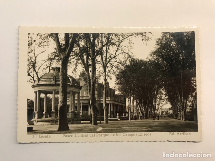 Postales: LERIDA. Postal No.2, Paseo Central del Parque de los Campos El&iacute;seos, Edic. Arribas (a.1953)